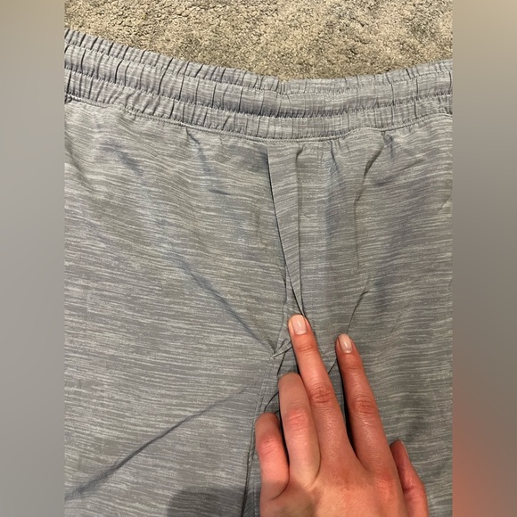 Lululemon Men’s Lined Short - Picture 8 of 12